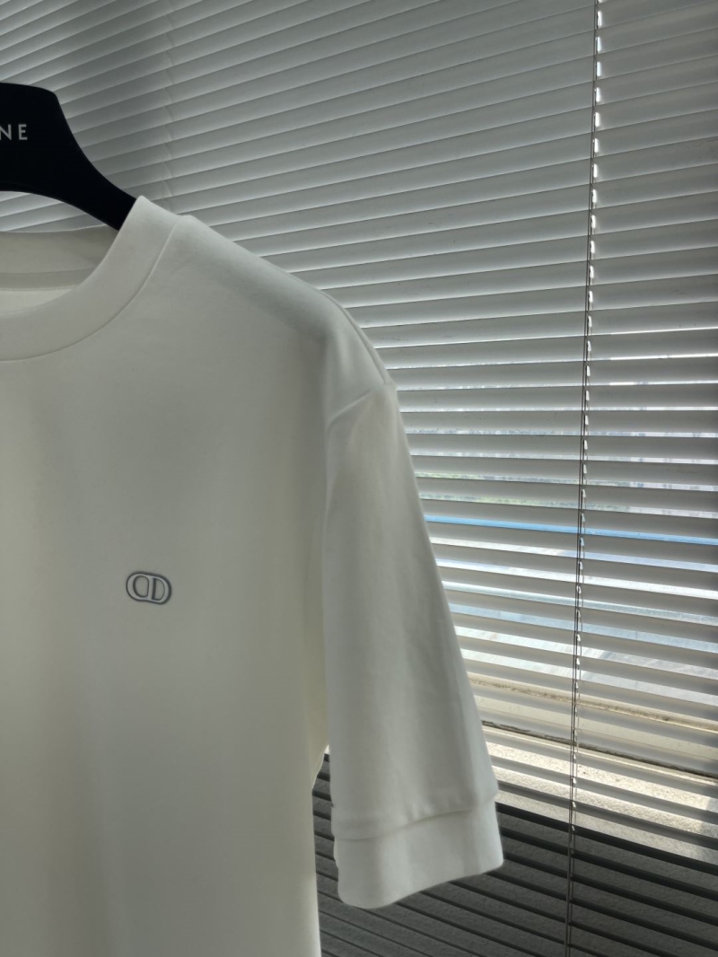 chr1st1an D10r t-shirts